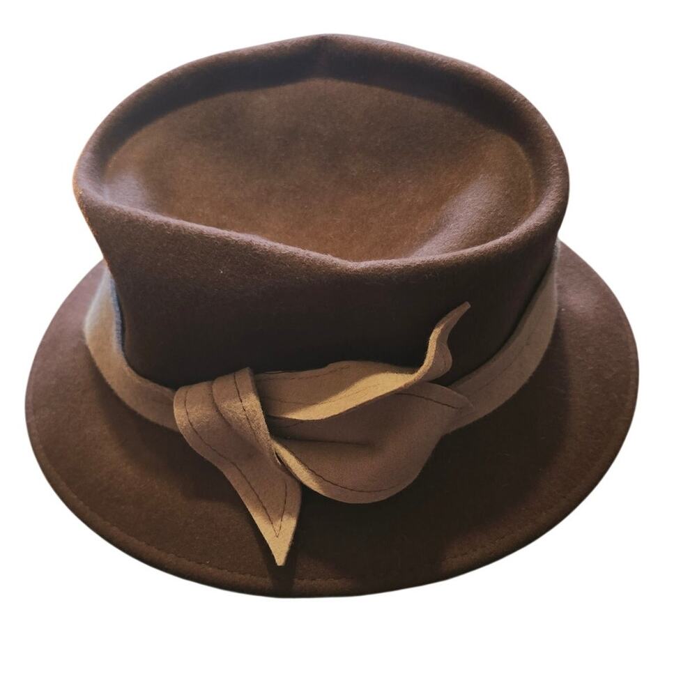 vintage wool felt hat Soprattutto